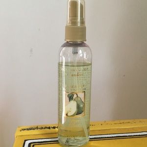 Pear Glace body spray